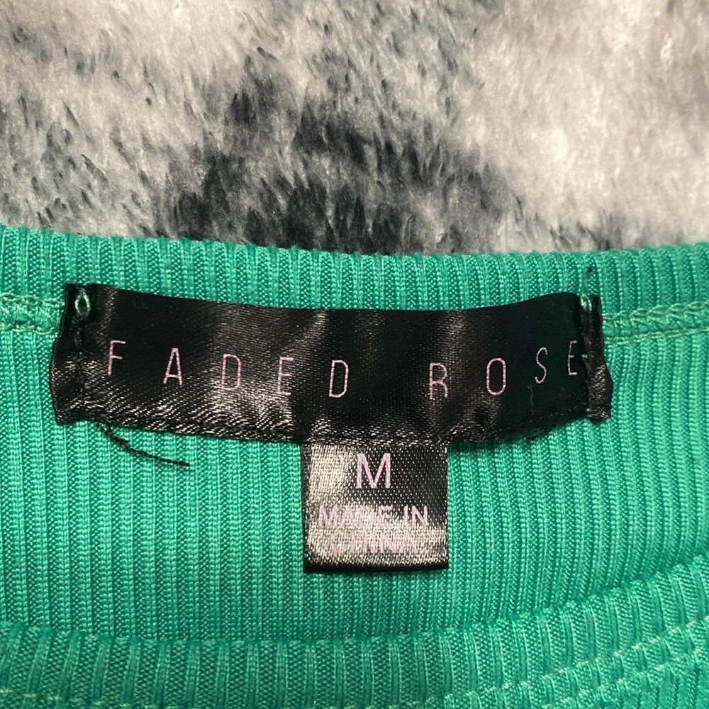 Green Ribbed Top - Picture 2 of 2